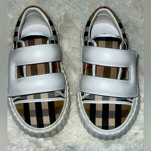 Burberry Vintage 

Little Kid's & Kid's Mark Low-Top Check Sneakers